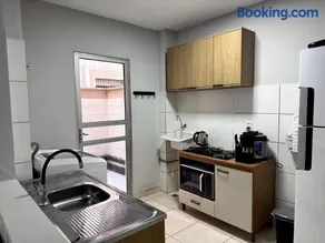 Apto Térreo Completo Refúgio Areias com Ar Cond 5 Hóspedes Próximo a Florianópolis - Image 1