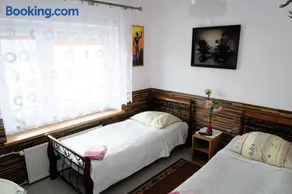 Hotelik Niedżwiadek - Image 2