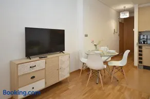 Apartamento zona exclusiva con garaje gratis y Netflix - Image 2