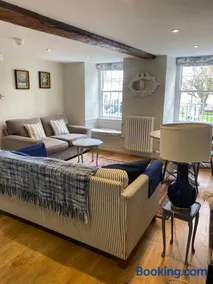 Monmouth House Apartments, Lyme Regis Old Town, dog friendly - Image 3