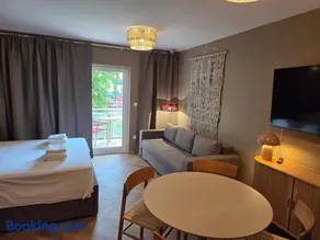 Villa Makarana Apartments - Image 2