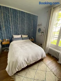 Chambre dans une maison de charme en ville - Image 2