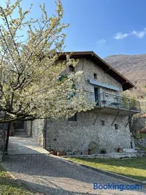 Greenlake House Top Village - Image 2