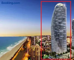 Broadbeach Luxury Oracle Tower 1 Apartment 2Bed 2Bath 1 Car - Image 1
