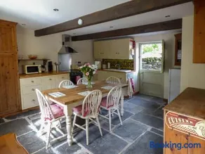 Ploony Cottage, BLEDDFA - Image 5