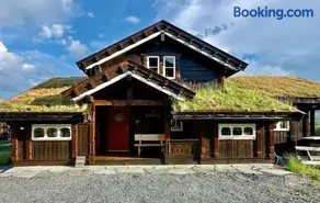 Indoor hot tub, views & nature, cosy family cabin at Filefjell - Image 5