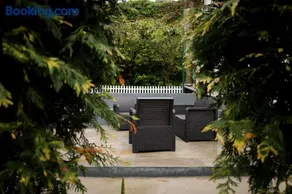 Azorean Stays T4 -Peaceful Countryside 4 Bed Room Close to Top Spots - Image 4