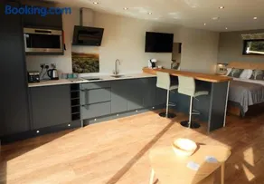 The Lodges at Thornbrook - Image 2