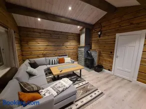 Luster Lodge - Image 4