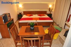 Vaya Apartments & Studios - Image 2