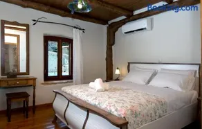 Matzanas House - Image 3