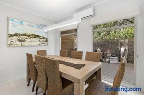 5 Lorettas Way - Image 2