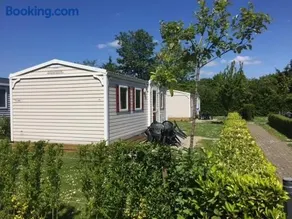 Ferienwohnung mit Pool und Terrasse | Strand in der Nähe | Haustiere sind willkommen - Image 3