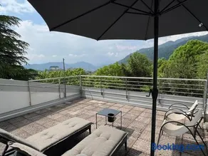 Apt Terrace & Garden near Como - Image 1