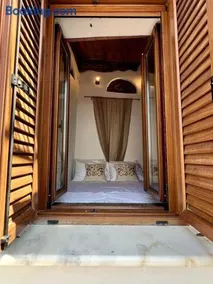 Rustic Retreat in Town - Image 3