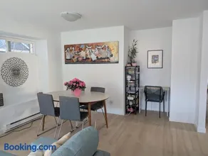 A Peaceful Uptown Retreat - Easy Access Everywhere - Image 2