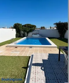 Fantástico chalet con piscina - Image 3