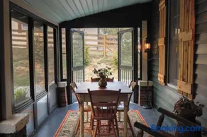 Leipers Fork Village Bungalow with Hot Tub & Firepit - Image 4