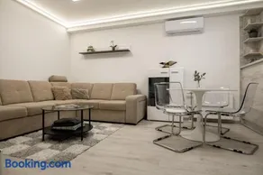 KV Luxury Apartman - Image 4