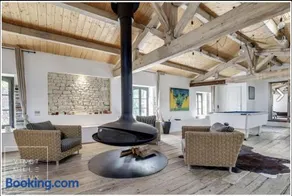 Le loft chambre et salon climatisés - Image 1