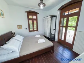 Elafonisi Manor with Private Pool & Jaccuzi - Image 4