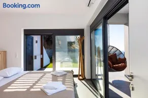 Villa Sea-Esta, Adults Only - Image 3