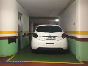 Maison Camelias en Pontevedra centro con parking incluído - Image 2