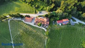 Herga Wine Estate - Nest above wine cellar - rooms - Image 2