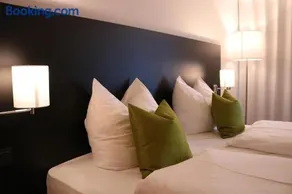 SH Hotel by WMM Hotels - Image 3