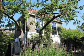 Apple Tree Cottage - charming canal home in our idyllic garden - Image 1