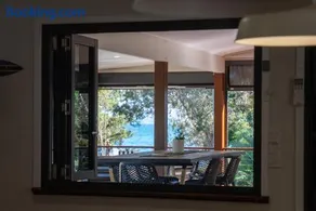 Amity Escape - Sleeps 14 - Image 1