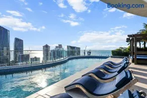 Penthouse Style - Sleeps 8 & Baby - 2BR & Rooftop - Image 2