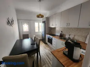 debi's place - Image 5