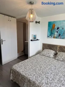 Independent studio With a pool - Image 3