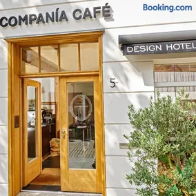 Companía Café Design Hotel - Image 1