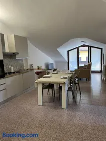 LULU'S House - Image 2