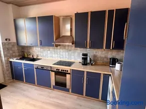 Monteurzimmer Wohngemeinschaft oder komplette Monteurwohnung in Recklinghausen mit getrennten Betten WLAN Küche perfekt für Teams - Image 3