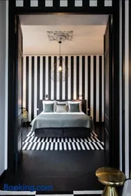 Villa V - Petit Hôtel - Image 2