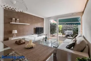 Chalet independiente de diseño con Patio Privado - Image 3