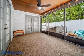 Coastal Cottage in Downtown Palm Harbor - Image 5