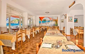 Hotel Vittorio Beach Resort - Image 3