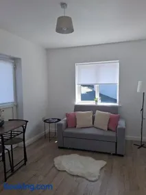 Bradstone Lodge - Image 2