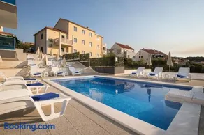 Apartments BlueView - Image 1