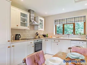 1 Bed in Bampton oc-limkc - Image 5