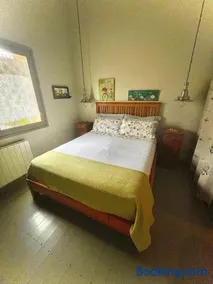 Casa familiar duplex y parking gratis - Image 5