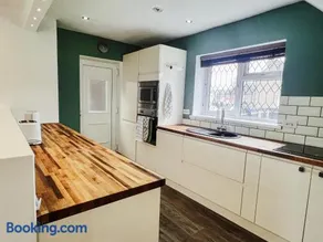Three bedroom village home, near Grimsby and Cleethorpes - Image 4