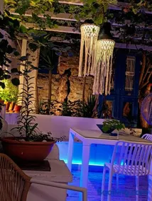 Hermes Trykonos Garden Thessaloniki - Central Oasis with free parking - Image 1