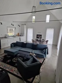 Fräscht spatiöst hus - Image 2