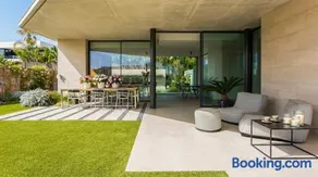 Villa Al Fresco Sitges Center and 10 minutes walk from beach Amaizing Design New Villa and new urbanization - Image 3