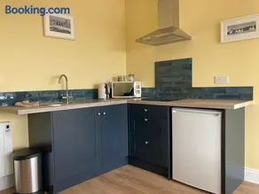 Beautiful one bed with stunning sea view - Image 3